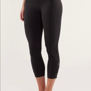 Lululemon Ebb And Flow Crop II - Deep Coal
